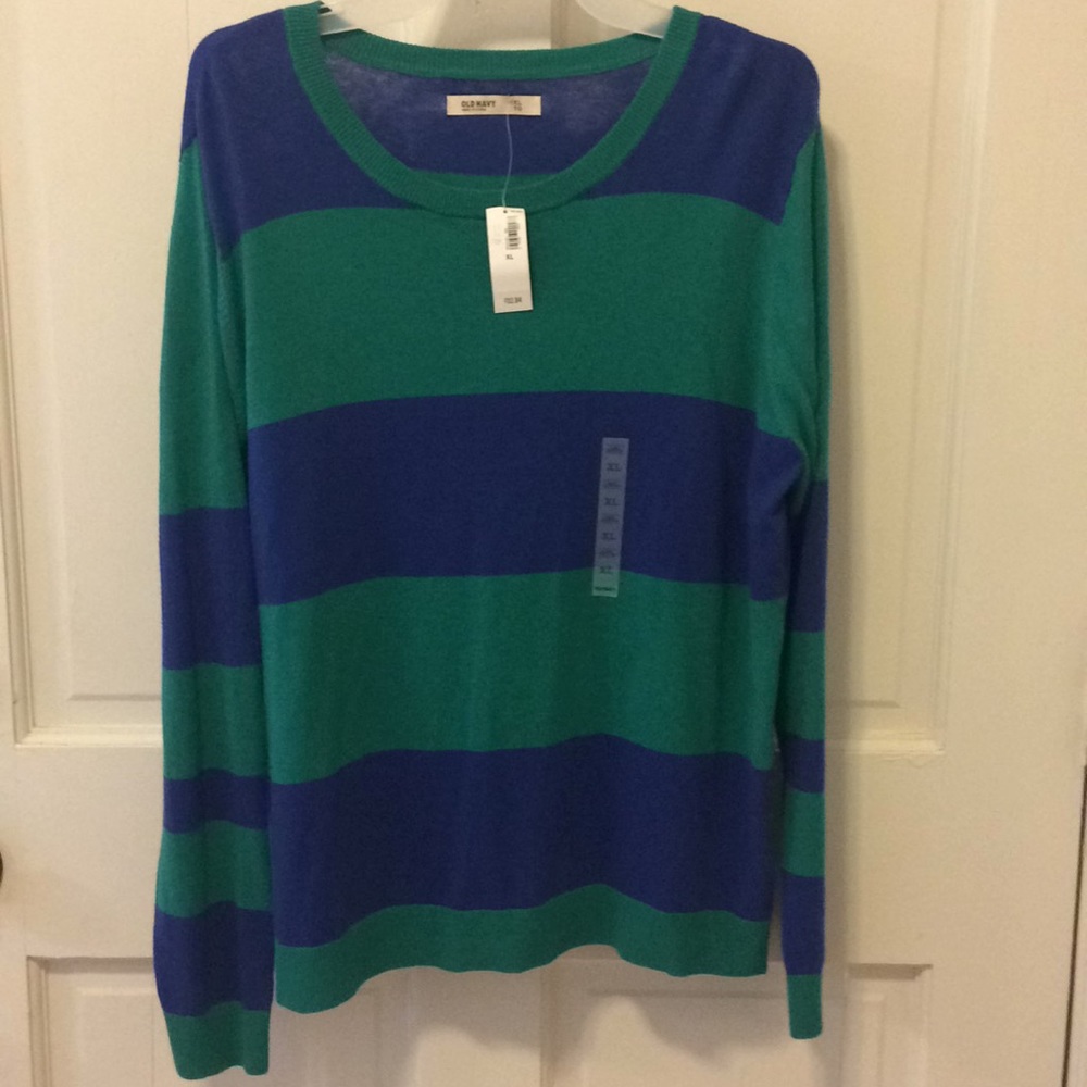 Ladies Top SZ XL. Old Navy NWT Long Sleeve